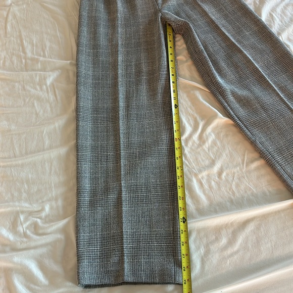 H&M Gray Plaid Pleated Wide Leg Pants Size 2 - Picture 10 of 11